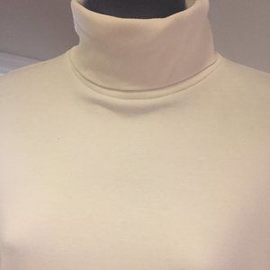 Jillian Jones White Turtleneck Sweater ~  Size Medium